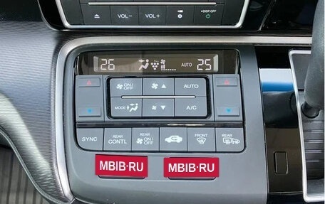 Honda Stepwgn IV, 2021 год, 2 180 000 рублей, 15 фотография