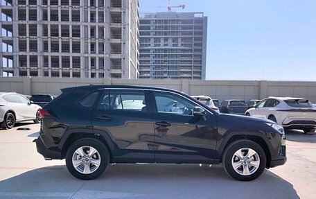 Toyota RAV4, 2025 год, 2 920 000 рублей, 5 фотография