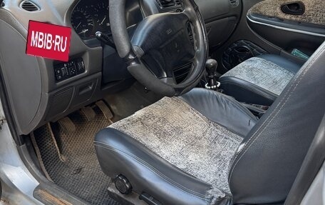 Mitsubishi Carisma I, 1997 год, 250 000 рублей, 14 фотография