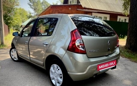 Renault Sandero I, 2011 год, 450 000 рублей, 3 фотография