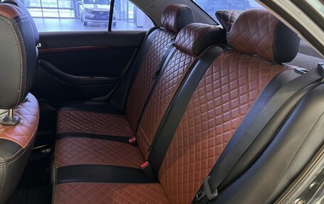 Toyota Avensis III рестайлинг, 2007 год, 990 000 рублей, 22 фотография