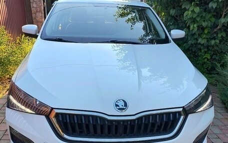 Skoda Rapid II, 2021 год, 1 650 000 рублей, 1 фотография