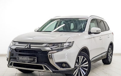 Mitsubishi Outlander III рестайлинг 3, 2021 год, 2 070 000 рублей, 1 фотография