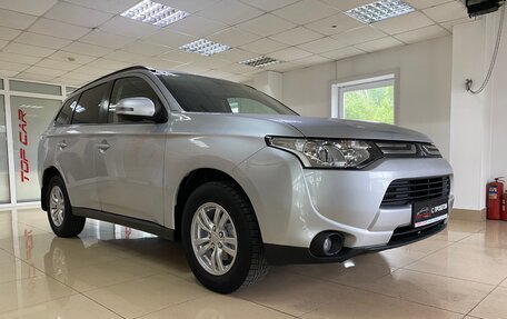 Mitsubishi Outlander III рестайлинг 3, 2013 год, 1 389 999 рублей, 4 фотография