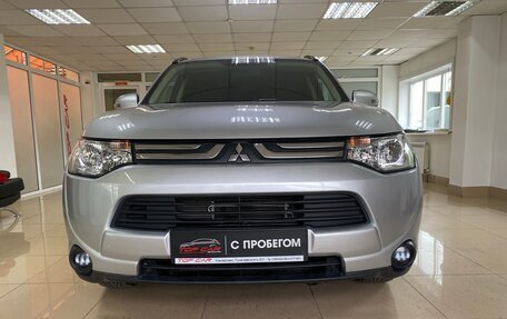 Mitsubishi Outlander III рестайлинг 3, 2013 год, 1 389 999 рублей, 2 фотография
