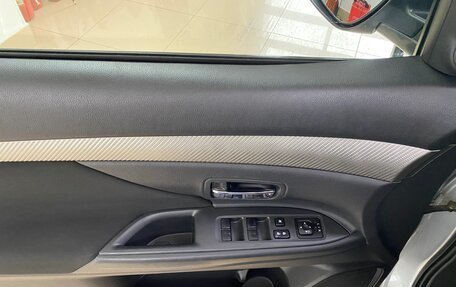 Mitsubishi Outlander III рестайлинг 3, 2013 год, 1 389 999 рублей, 13 фотография