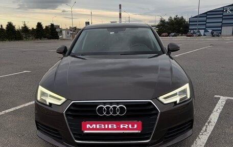 Audi A4, 2018 год, 1 950 000 рублей, 4 фотография