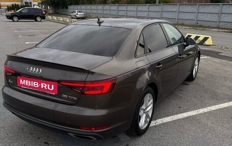 Audi A4, 2018 год, 1 950 000 рублей, 2 фотография