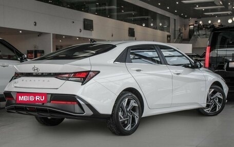Hyundai Elantra, 2024 год, 2 990 000 рублей, 4 фотография