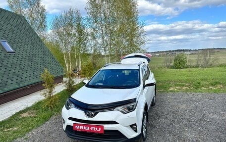 Toyota RAV4, 2016 год, 1 800 000 рублей, 6 фотография