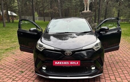Toyota C-HR I рестайлинг, 2019 год, 2 200 000 рублей, 6 фотография