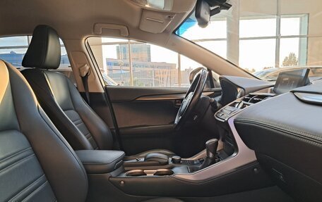 Lexus NX I, 2015 год, 2 770 000 рублей, 13 фотография
