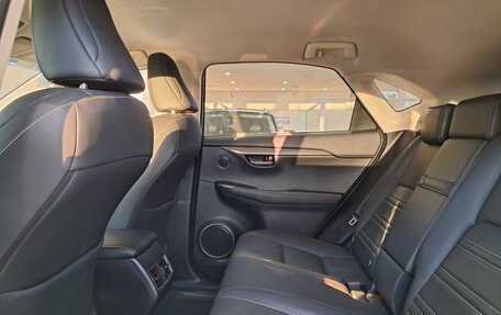 Lexus NX I, 2015 год, 2 770 000 рублей, 15 фотография