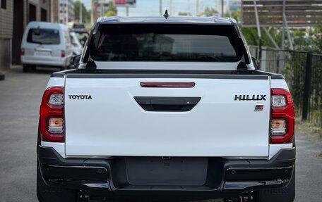 Toyota Hilux VIII, 2024 год, 7 600 000 рублей, 4 фотография