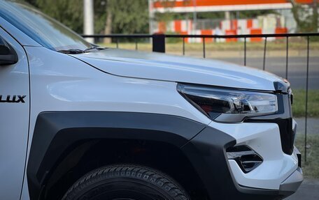 Toyota Hilux VIII, 2024 год, 7 600 000 рублей, 10 фотография