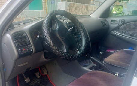 Toyota Avensis III рестайлинг, 1998 год, 330 000 рублей, 2 фотография