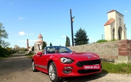 Fiat 124 Spider I, 2016 год, 1 600 000 рублей, 3 фотография