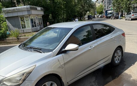 Hyundai Solaris II рестайлинг, 2016 год, 850 000 рублей, 5 фотография