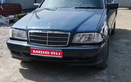 Mercedes-Benz C-Класс, 1997 год, 180 000 рублей, 1 фотография