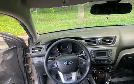KIA Rio III рестайлинг, 2015 год, 890 000 рублей, 10 фотография