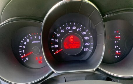 KIA Rio III рестайлинг, 2015 год, 890 000 рублей, 20 фотография