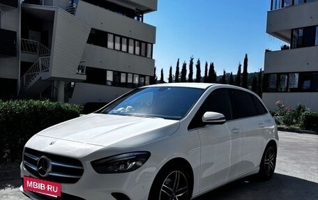 Mercedes-Benz B-Класс, 2019 год, 2 390 000 рублей, 3 фотография