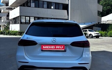 Mercedes-Benz B-Класс, 2019 год, 2 390 000 рублей, 22 фотография
