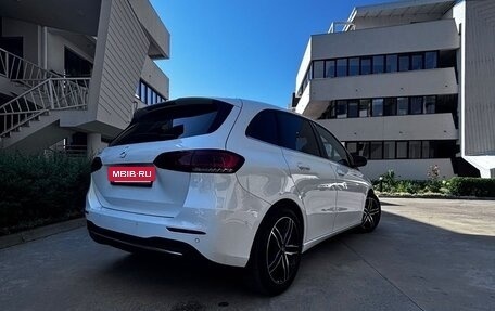 Mercedes-Benz B-Класс, 2019 год, 2 390 000 рублей, 20 фотография