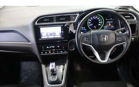 Honda Shuttle II, 2016 год, 1 405 500 рублей, 9 фотография