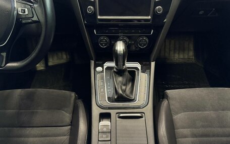 Volkswagen Passat B8 рестайлинг, 2015 год, 1 850 000 рублей, 13 фотография