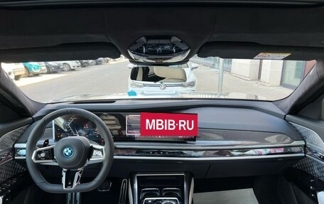 BMW 7 серия, 2025 год, 18 300 000 рублей, 12 фотография