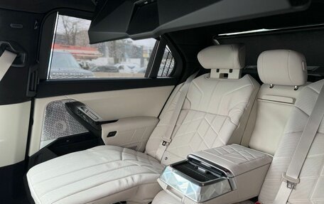 BMW 7 серия, 2025 год, 18 300 000 рублей, 15 фотография