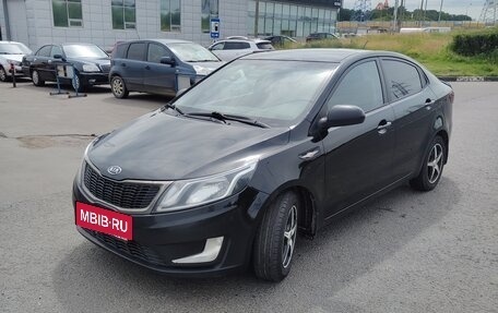 KIA Rio III рестайлинг, 2011 год, 650 000 рублей, 2 фотография