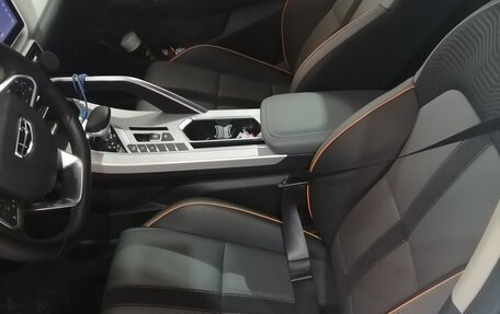 Geely Coolray I, 2023 год, 2 200 000 рублей, 6 фотография