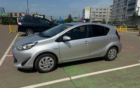 Toyota Aqua I, 2018 год, 1 300 000 рублей, 3 фотография
