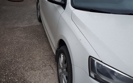 Volkswagen Jetta VI, 2011 год, 1 000 000 рублей, 2 фотография