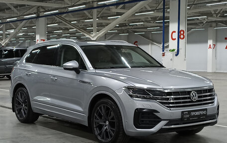 Volkswagen Touareg III, 2018 год, 4 699 000 рублей, 3 фотография