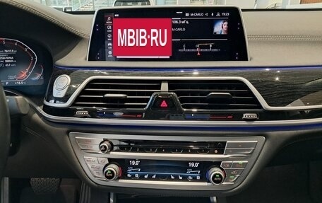 BMW 7 серия, 2019 год, 6 300 000 рублей, 19 фотография