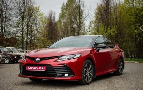 Toyota Camry, 2021 год, 3 150 000 рублей, 3 фотография