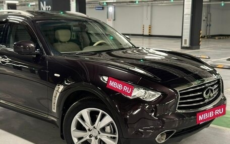Infiniti FX II, 2012 год, 1 950 000 рублей, 2 фотография