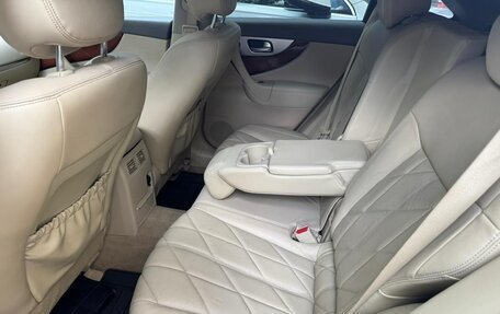 Infiniti FX II, 2012 год, 1 950 000 рублей, 17 фотография
