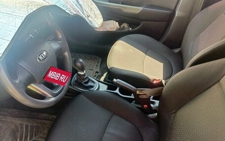KIA Rio III рестайлинг, 2013 год, 1 200 000 рублей, 3 фотография