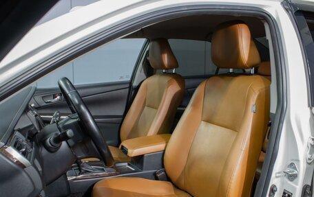 Toyota Camry, 2017 год, 2 350 000 рублей, 10 фотография