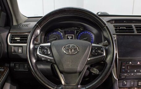 Toyota Camry, 2017 год, 2 350 000 рублей, 12 фотография