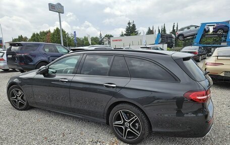 Mercedes-Benz E-Класс, 2021 год, 3 450 000 рублей, 9 фотография