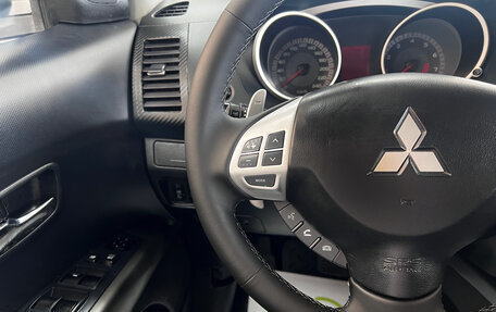Mitsubishi Outlander III рестайлинг 3, 2007 год, 995 000 рублей, 17 фотография