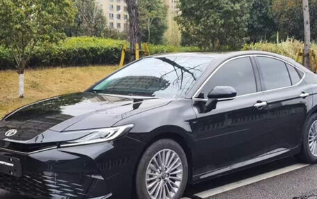 Toyota Camry, 2024 год, 2 910 000 рублей, 1 фотография