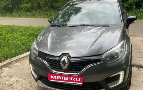 Renault Kaptur I рестайлинг, 2017 год, 1 550 000 рублей, 9 фотография