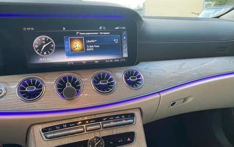 Mercedes-Benz CLS, 2018 год, 5 100 000 рублей, 2 фотография
