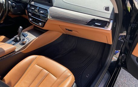 BMW 5 серия, 2018 год, 3 850 000 рублей, 10 фотография